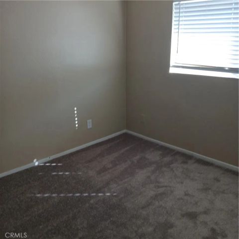 2433 West Acacia Avenue, Hemet, CA 92545