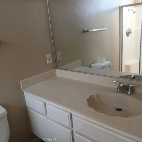 2433 West Acacia Avenue, Hemet, CA 92545