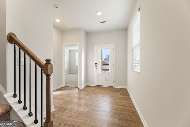 8039 Dickens Drive, Fairburn, GA 30213