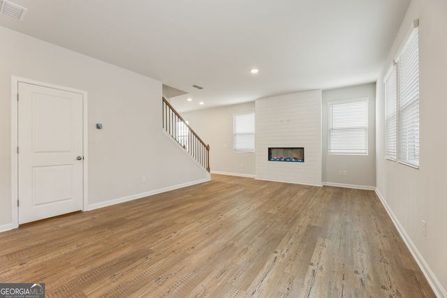 8039 Dickens Drive, Fairburn, GA 30213