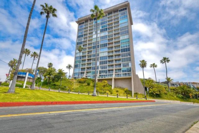 1200 N Harbor, Oceanside, CA 92054