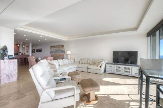 1200 N Harbor, Oceanside, CA 92054