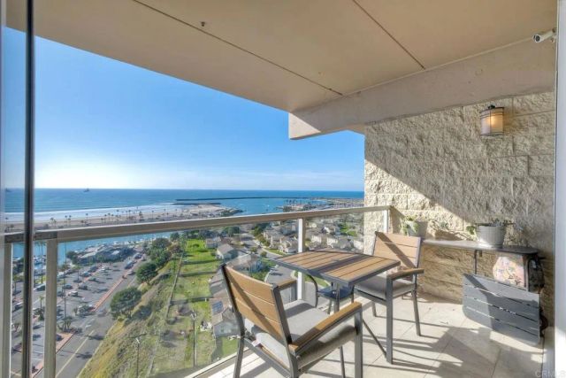 1200 N Harbor, Oceanside, CA 92054