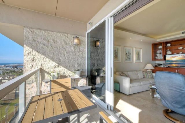 1200 N Harbor, Oceanside, CA 92054