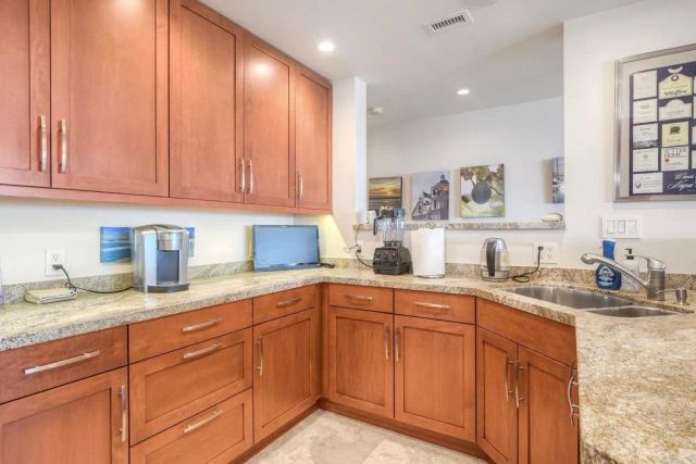 1200 N Harbor, Oceanside, CA 92054