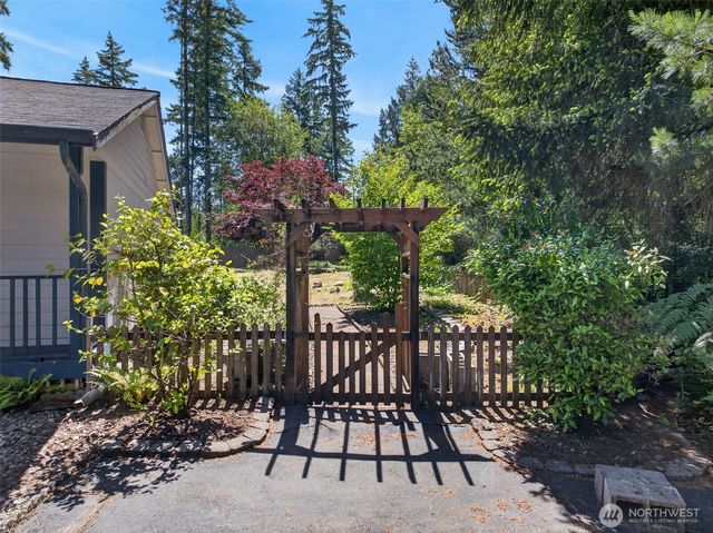 51 E Lambeth Way, Shelton, WA 98584