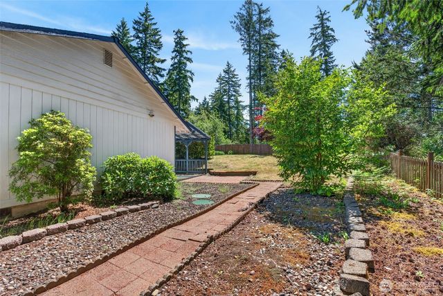 51 E Lambeth Way, Shelton, WA 98584