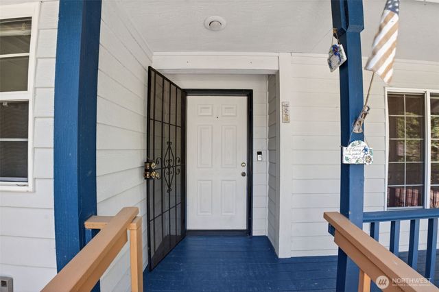 51 E Lambeth Way, Shelton, WA 98584
