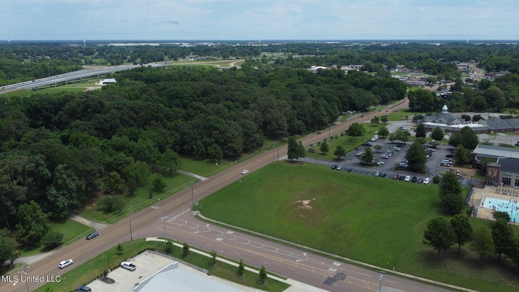 Old Goodman, Olive Branch, MS 38654 — photo 4
