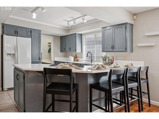 11445 Sw WOODLEE HEIGHTS Ct, Portland, OR 97219
