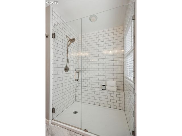 11445 Sw WOODLEE HEIGHTS Ct, Portland, OR 97219