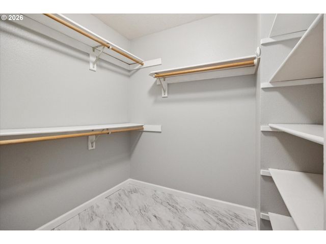 11445 Sw WOODLEE HEIGHTS Ct, Portland, OR 97219