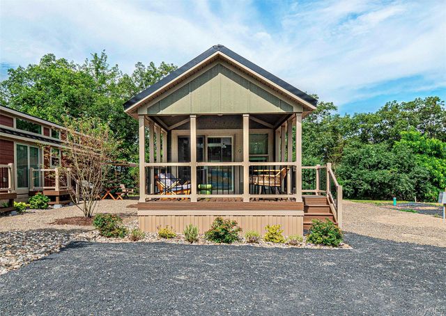 197 Wheeler Road 91, Florida, NY 10921