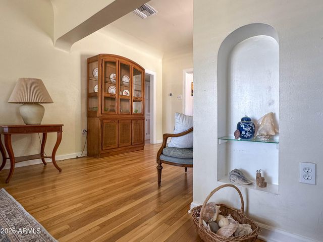 1606 W LYNWOOD Street, Phoenix, AZ 85007