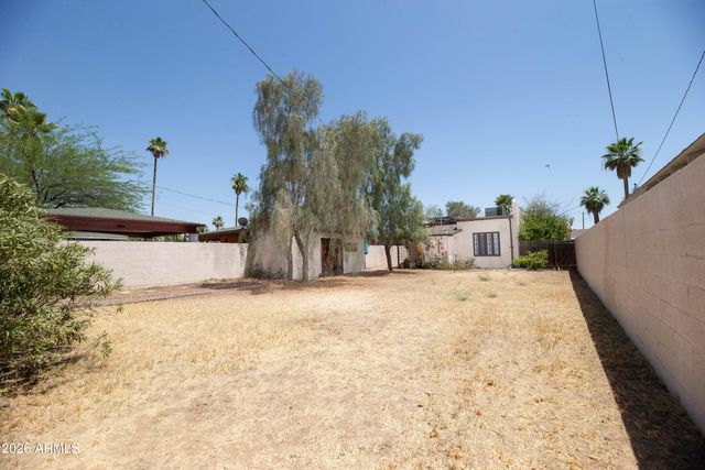 1606 W LYNWOOD Street, Phoenix, AZ 85007