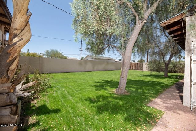 1606 W LYNWOOD Street, Phoenix, AZ 85007