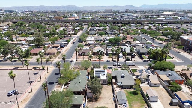 1606 W LYNWOOD Street, Phoenix, AZ 85007