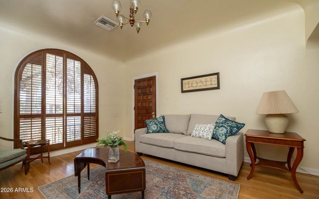 1606 W LYNWOOD Street, Phoenix, AZ 85007