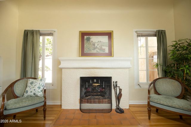 1606 W LYNWOOD Street, Phoenix, AZ 85007