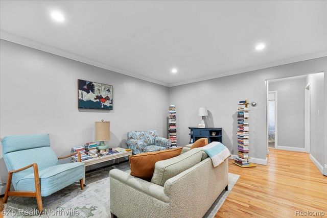 475 S Adams Road, Birmingham, MI 48009