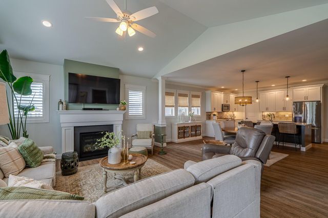 1820 EMERALD WAY, Mount Joy, PA 17552