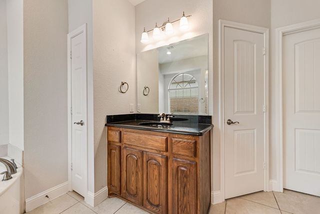 1640 Fence Post Drive, Fort Worth, TX 76052