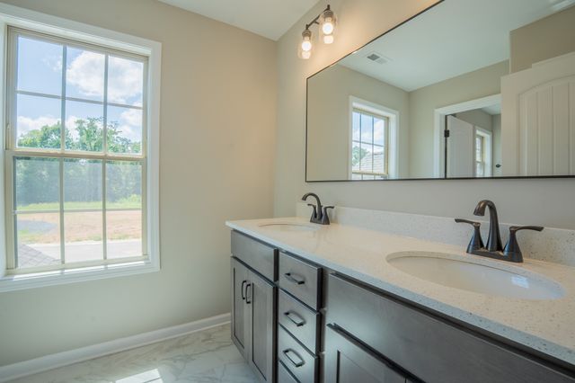 69 Sycamore Hill, Clarksville, TN 37042