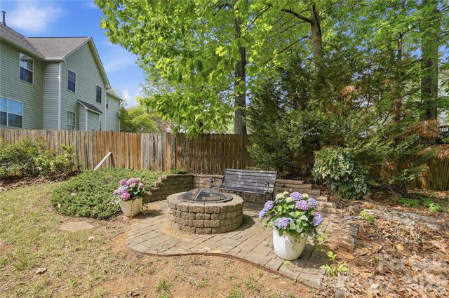 8606 Driscoll Court, Charlotte, NC 28269