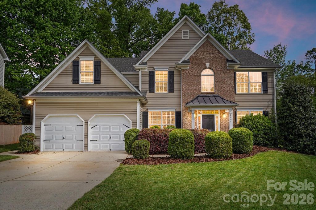 8606 Driscoll Court, Charlotte, NC 28269