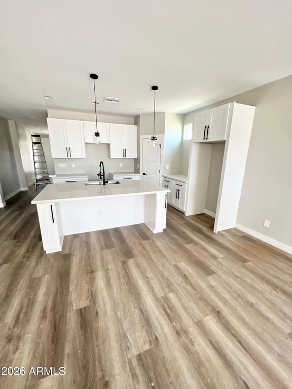 2537 E SOUTHGATE Avenue, Phoenix, AZ 85040 — photo 3