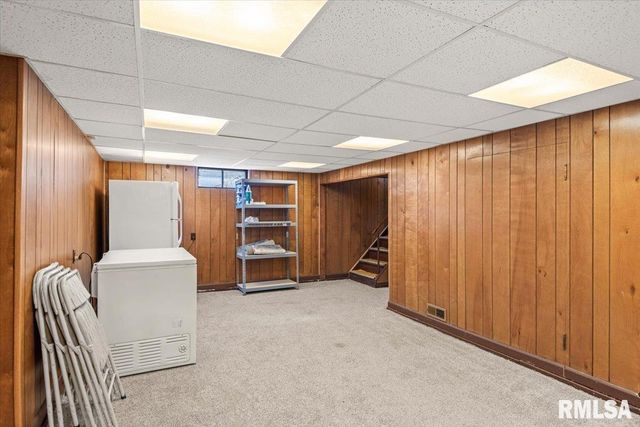 2100 E Hood Street, Springfield, IL 62703