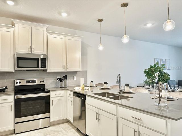 8867 CABOT CLIFFS DRIVE 104, Davenport, FL 33896