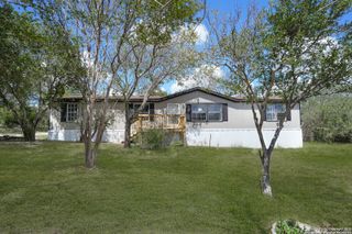 176 County Road 5633, Castroville, TX 78009