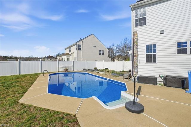 2505 Unbridled LN, Virginia Beach, VA 23456