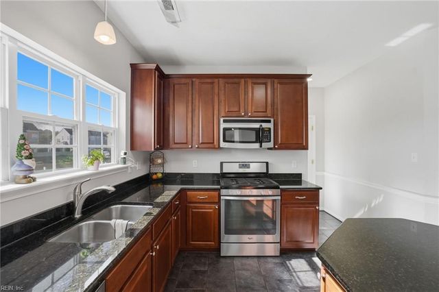 2505 Unbridled LN, Virginia Beach, VA 23456