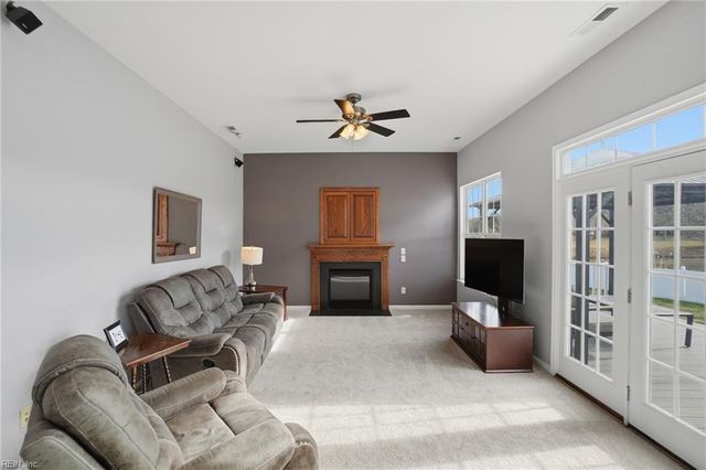 2505 Unbridled LN, Virginia Beach, VA 23456