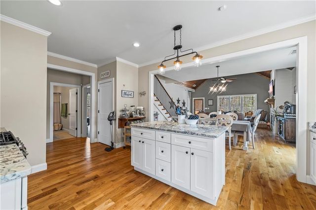 5240 Highway 17, Clarkesville, GA 30523