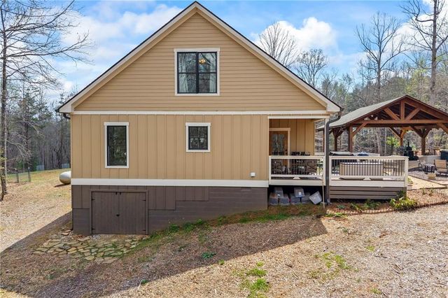 5240 Highway 17, Clarkesville, GA 30523