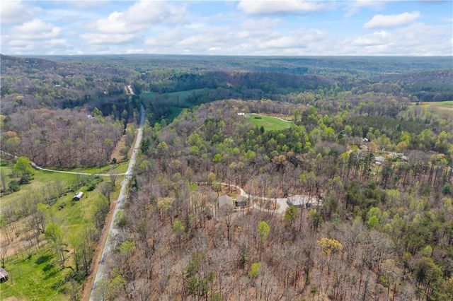 5240 Highway 17, Clarkesville, GA 30523
