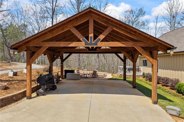 5240 Highway 17, Clarkesville, GA 30523