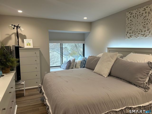 29 Heritage Village D, Southbury, CT 06488