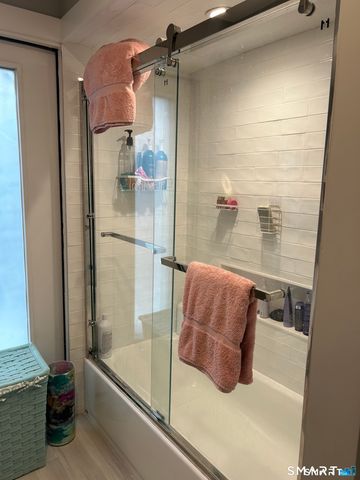 29 Heritage Village D, Southbury, CT 06488