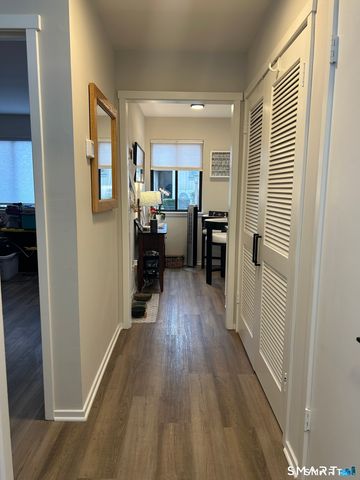 29 Heritage Village D, Southbury, CT 06488