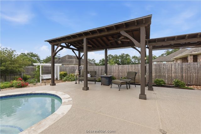 2709 Colony Vista Court, Bryan, TX 77808