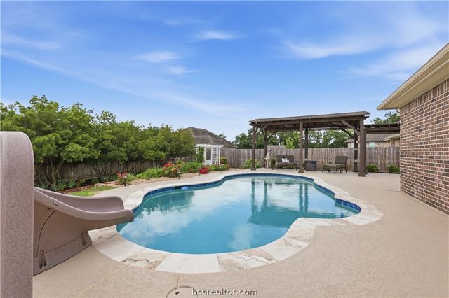 2709 Colony Vista Court, Bryan, TX 77808