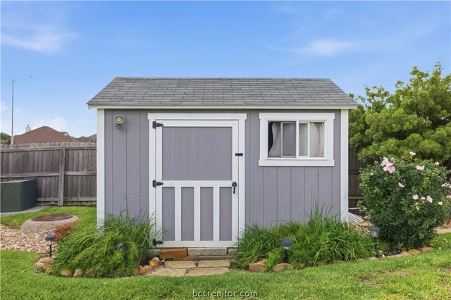2709 Colony Vista Court, Bryan, TX 77808