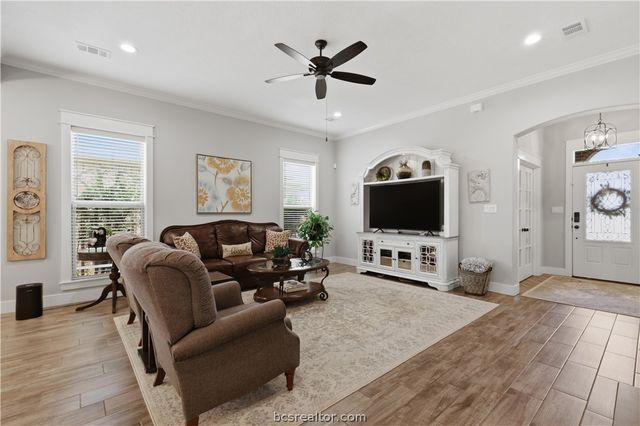 2709 Colony Vista Court, Bryan, TX 77808