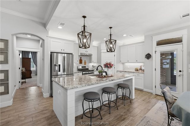 2709 Colony Vista Court, Bryan, TX 77808