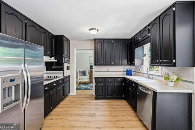 1132 Mary Lee Lane SW, Lilburn, GA 30047