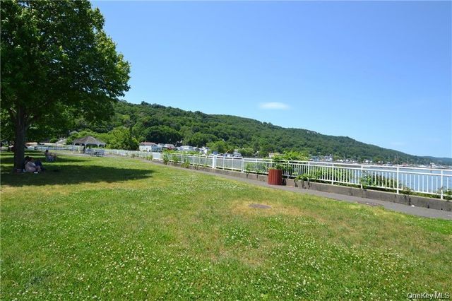 318 Harbor Cove 318, Piermont, NY 10968